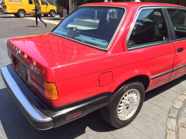 1986 Red BMW 3-Series