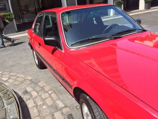 1986 Red BMW 3-Series