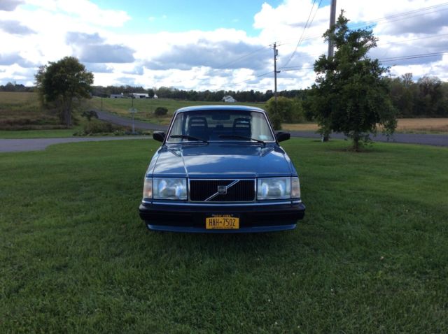1986 Blue Volvo 240 Sedan