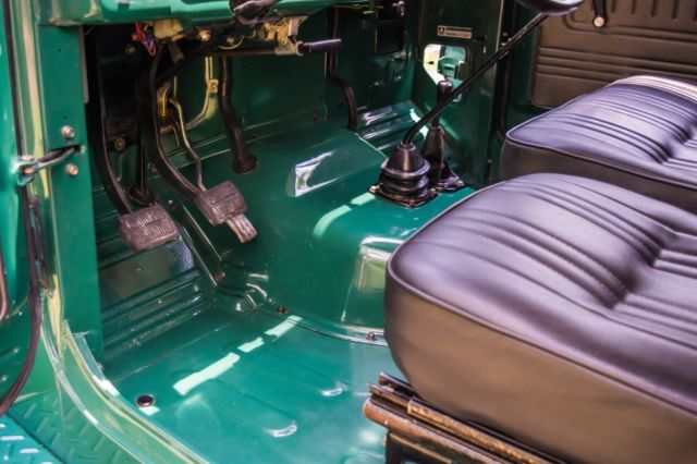 1977 Green Toyota Land Cruiser SUV