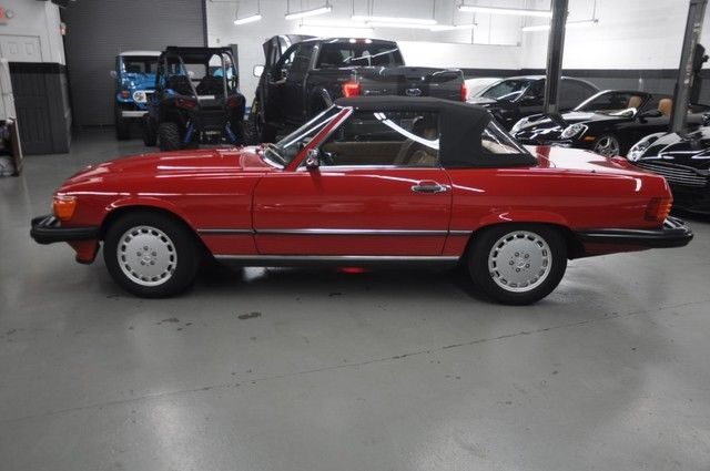 1988 Red Mercedes-Benz SL-Class Convertible