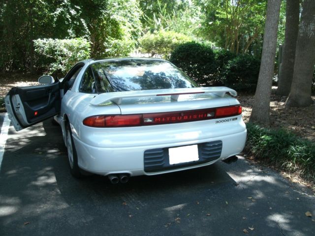 1993 White Mitsubishi 3000GT Coupe