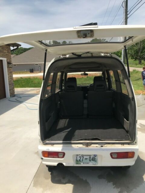 1994 White Mitsubishi Other Micro van
