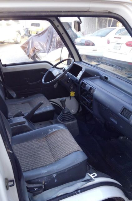 1980 White Mitsubishi Van Minivan