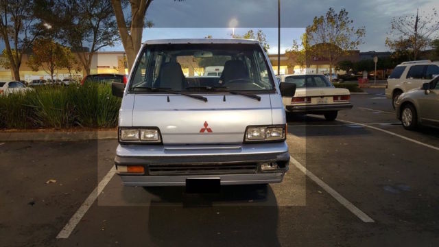 1989 Silver Mitsubishi Other Minivan