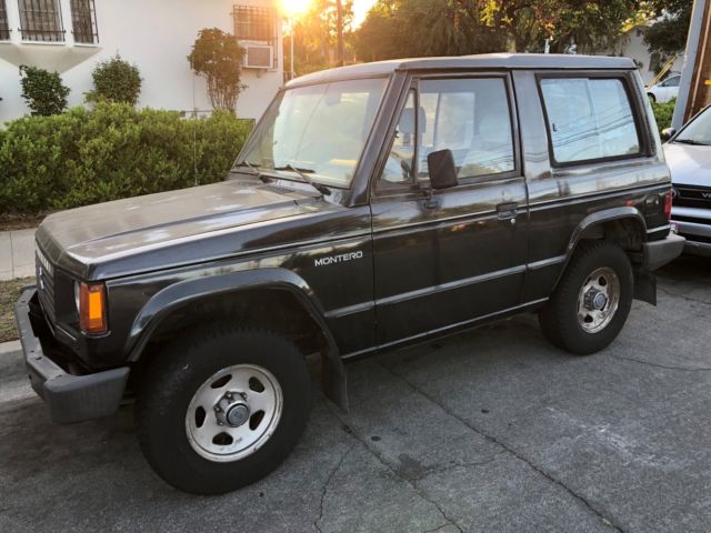 1986 Mitsubishi Montero