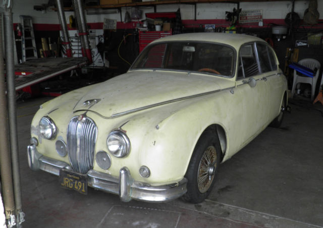 1962 Yellow Jaguar 3.8 Sedan