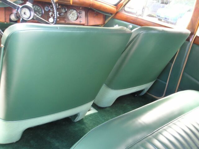 1951 Green Jaguar Mark VII Sedan