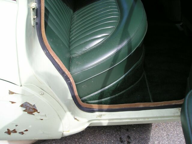 1951 Green Jaguar Mark VII Sedan