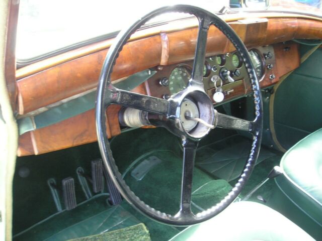 1951 Green Jaguar Mark VII Sedan
