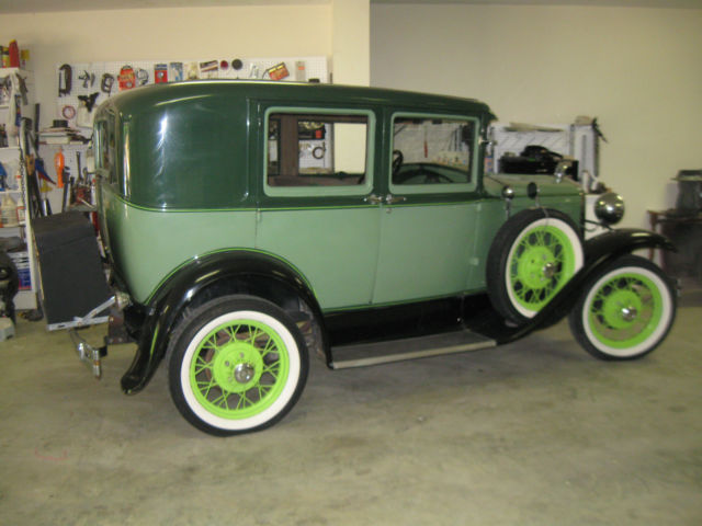 1930 Green Ford Model A 4DR