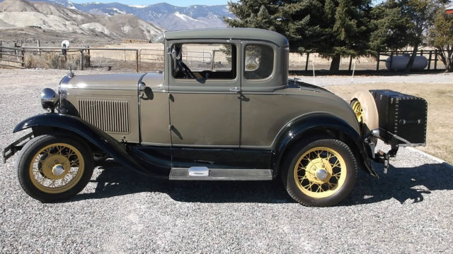1930 two tone   tan/light green Ford Model A Coupe