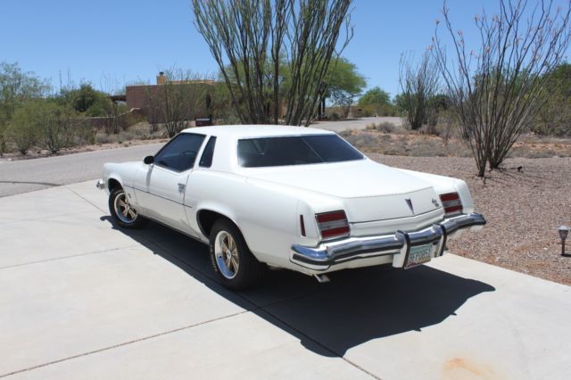 1973 White Pontiac Grand Prix Coupe