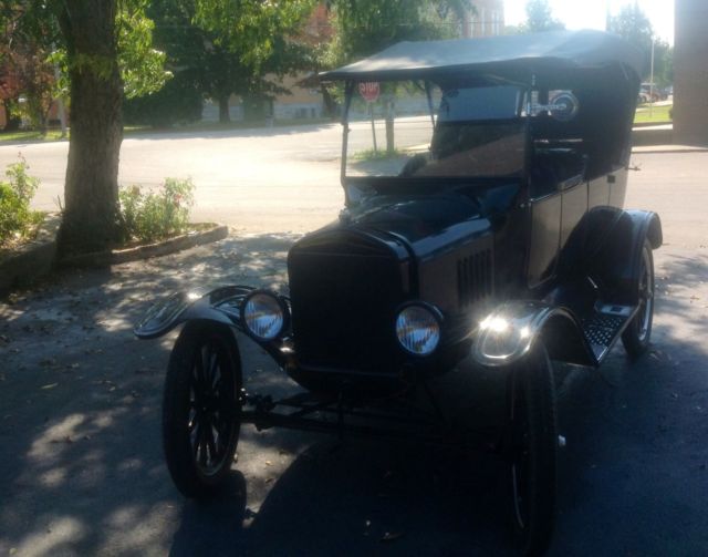 1923 Ford Model T TT truck