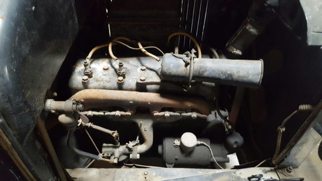 1922 rust Ford Model T C cab