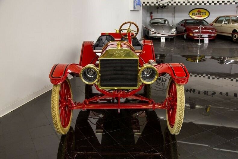 1911 Red Ford Model T --