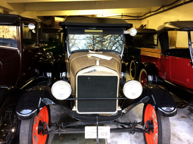 1927 Tan Ford Model T Convertible