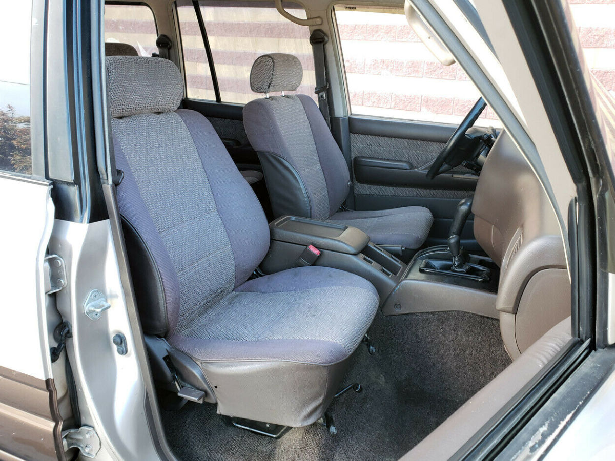 1992 CHAMPAGNE Toyota Land Cruiser SUV