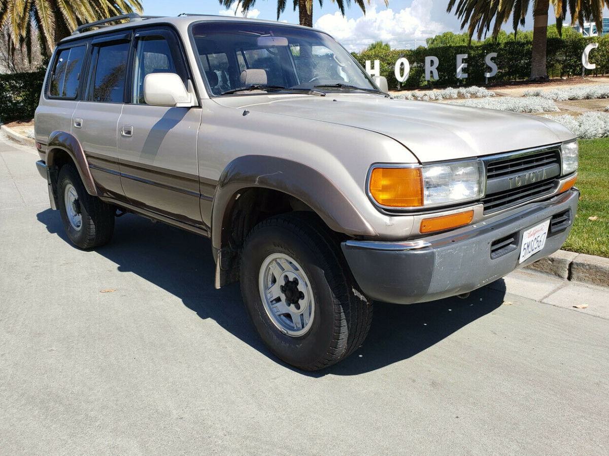 1992 CHAMPAGNE Toyota Land Cruiser SUV