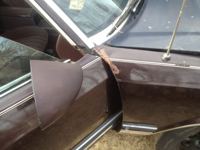 1986 Burgundy Chevrolet Monte Carlo Coupe