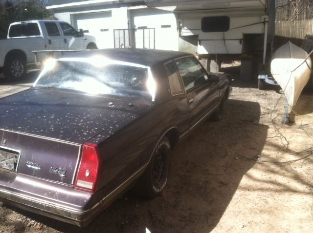 1986 Burgundy Chevrolet Monte Carlo Coupe