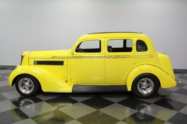1935 Yellow Chrysler Airstream Sedan