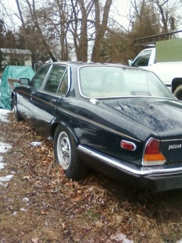1986 Blue Jaguar XJ6 Sedan