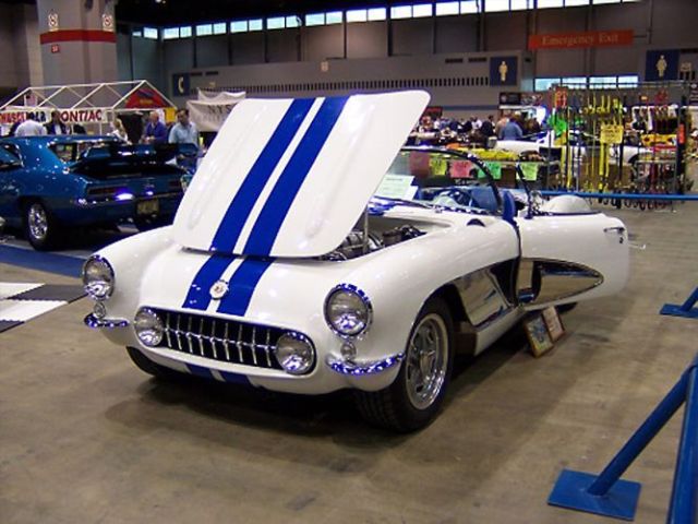 1957 White Chevrolet Corvette Convertible