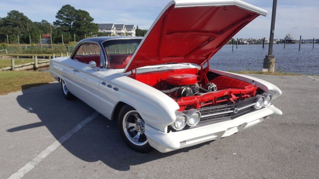 1961 White Buick Invicta Coupe