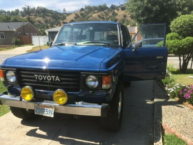 1987 Blue Toyota Land Cruiser