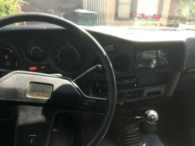 1987 Blue Toyota Land Cruiser