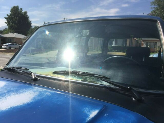 1987 Blue Toyota Land Cruiser