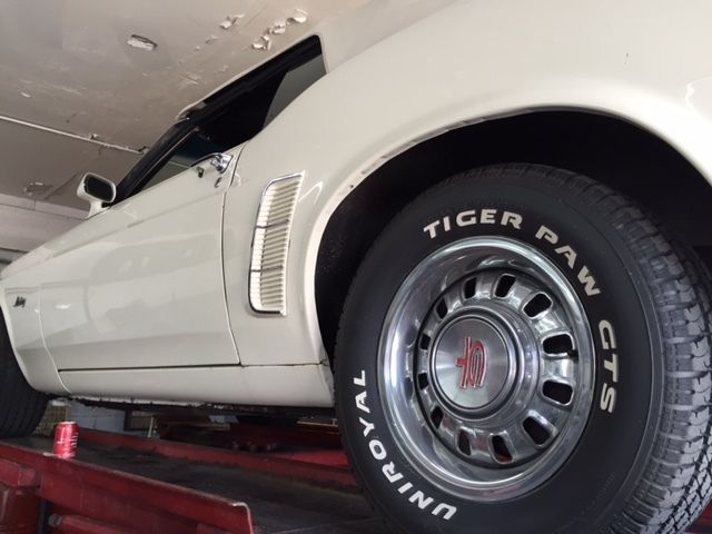 1969 creamy ivory Ford Mustang