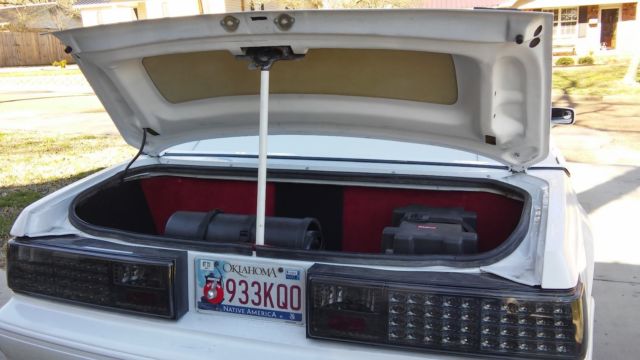 1991 WHITE Ford Mustang Convertible