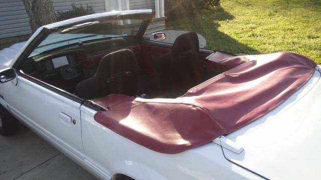 1991 WHITE Ford Mustang Convertible