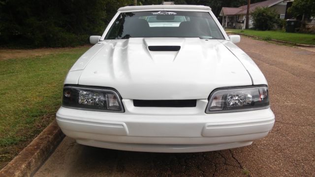 1991 WHITE Ford Mustang Convertible