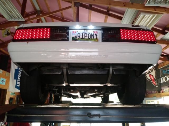 1991 WHITE Ford Mustang Convertible