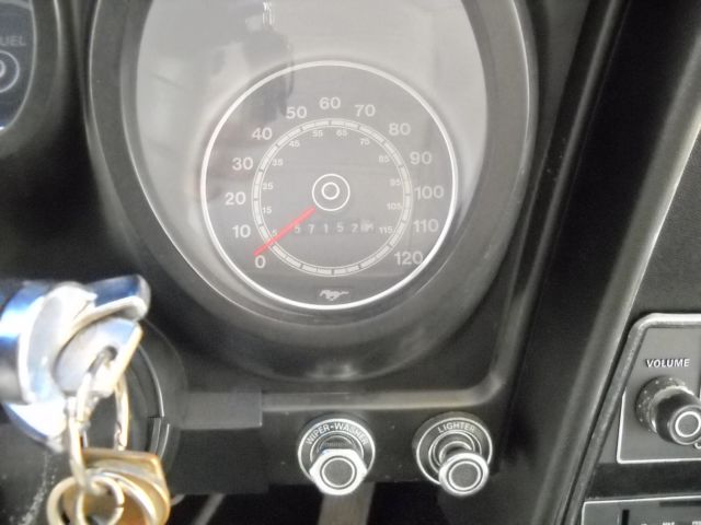 1973 Yellow Ford Mustang Coupe