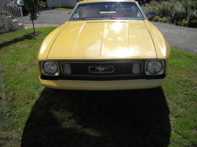 1973 Yellow Ford Mustang Coupe