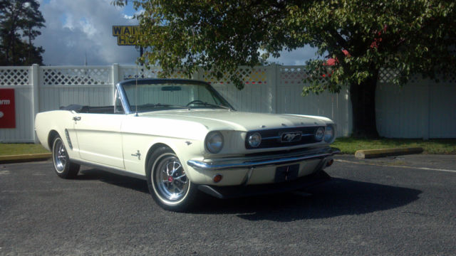 1965 WIMBLEDON WHITE Ford Mustang Convertible