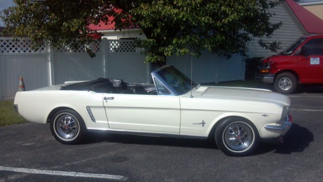 1965 WIMBLEDON WHITE Ford Mustang Convertible