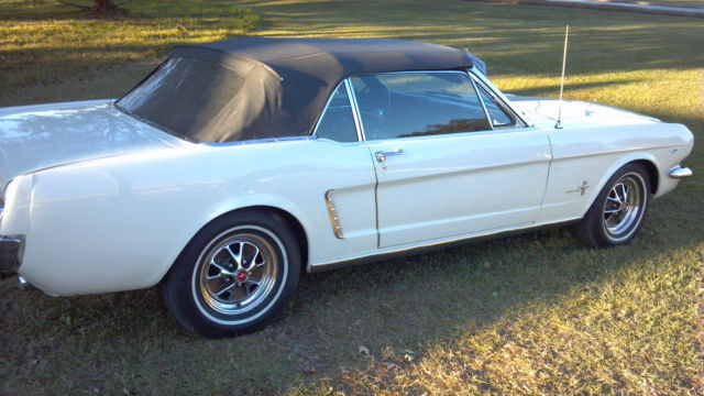 1965 WIMBLEDON WHITE Ford Mustang Convertible