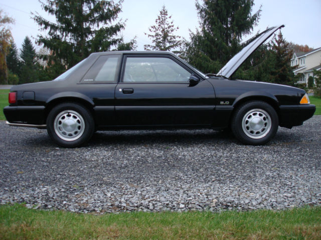 1988 Black Ford Mustang Coupe
