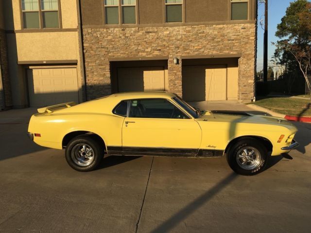 1970 Yellow Ford Mustang Fastback