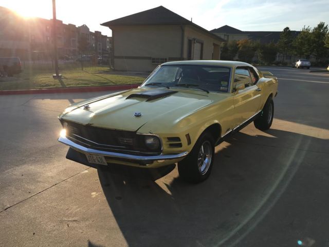 1970 Yellow Ford Mustang Fastback