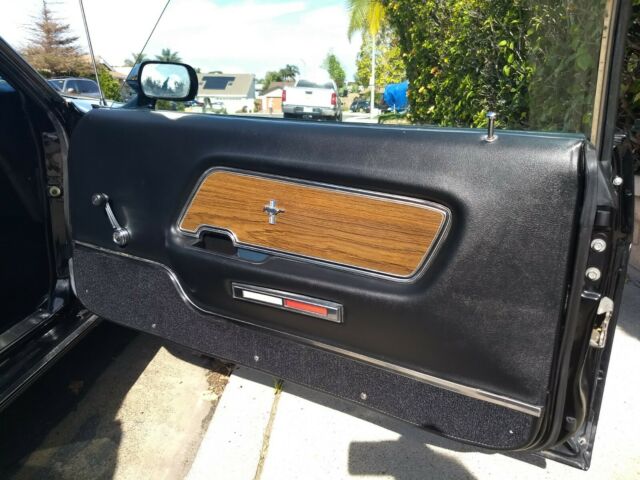 1970 Black Ford Mustang