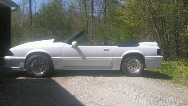 1989 White Ford Mustang Convertible
