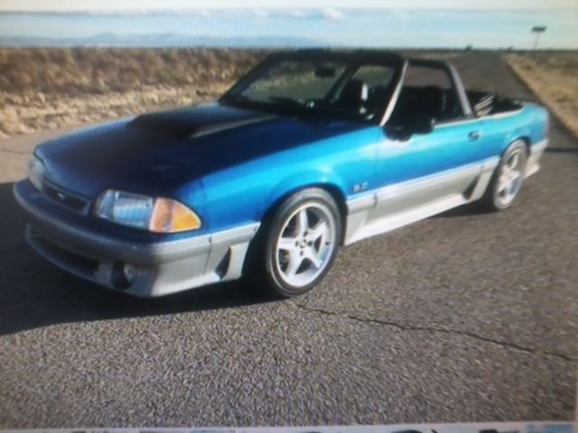 1993 Pearl White Ford Mustang Convertible