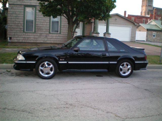 1991 Black Ford Mustang Coupe