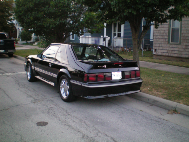 1991 Black Ford Mustang Coupe